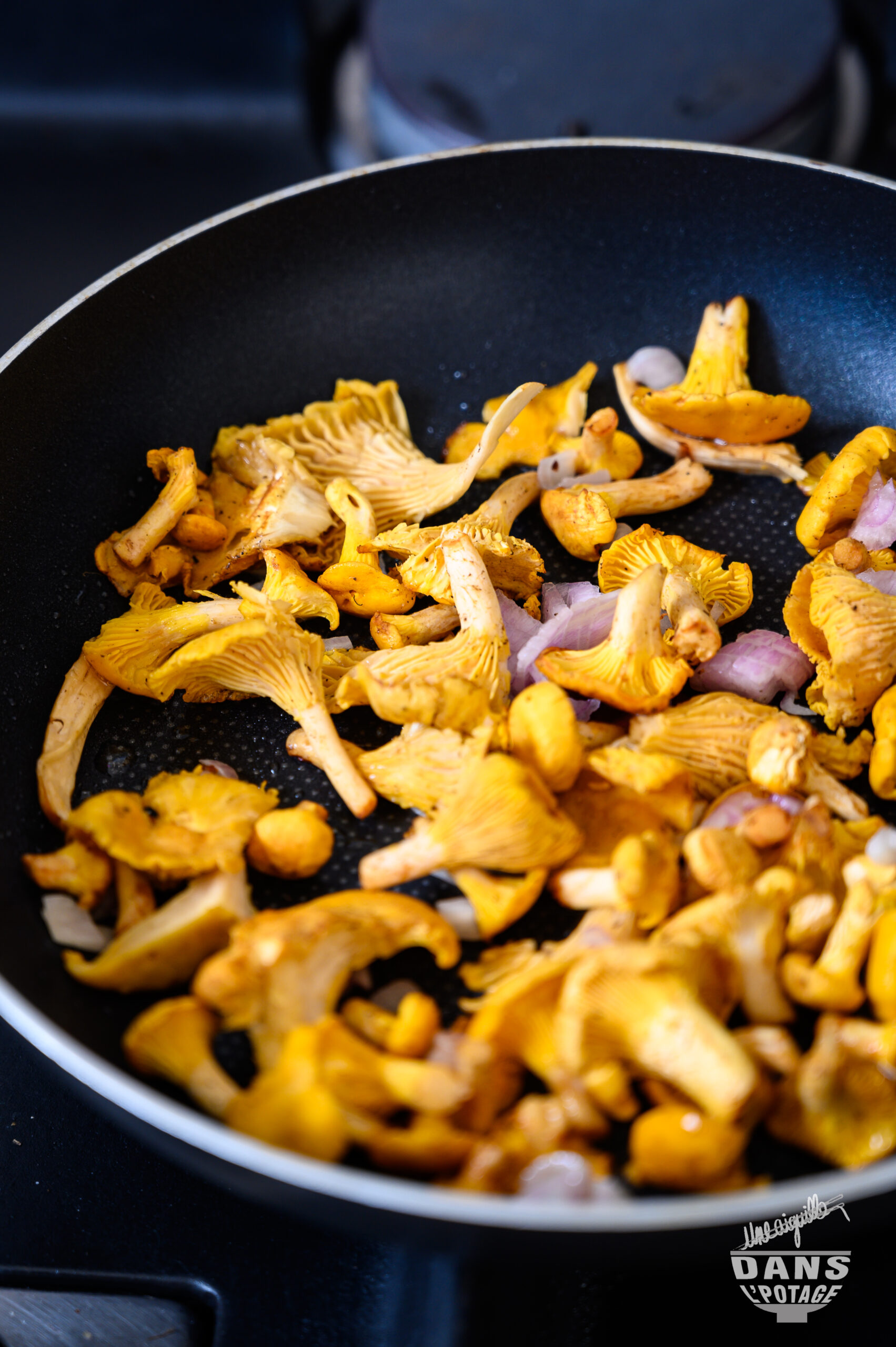 poêlée de girolles